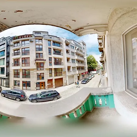 The In The Heart Of Old 1bdr Apartament *