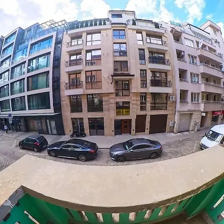 The In The Heart Of Old 1bdr *